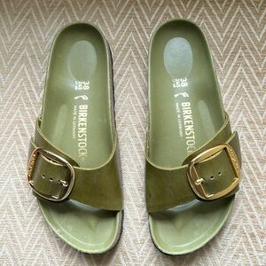 Ladies sandals size 38 New